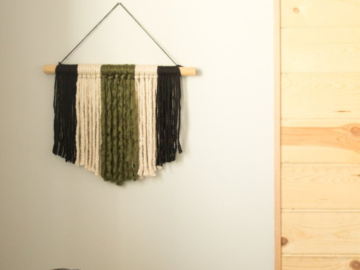 DIY Yarn Wall Hanging