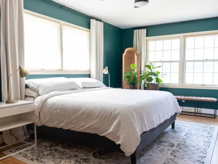 Green Modern Bedroom