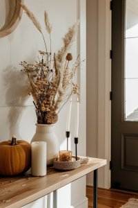 How to Create a Warm and Inviting Fall Entryway